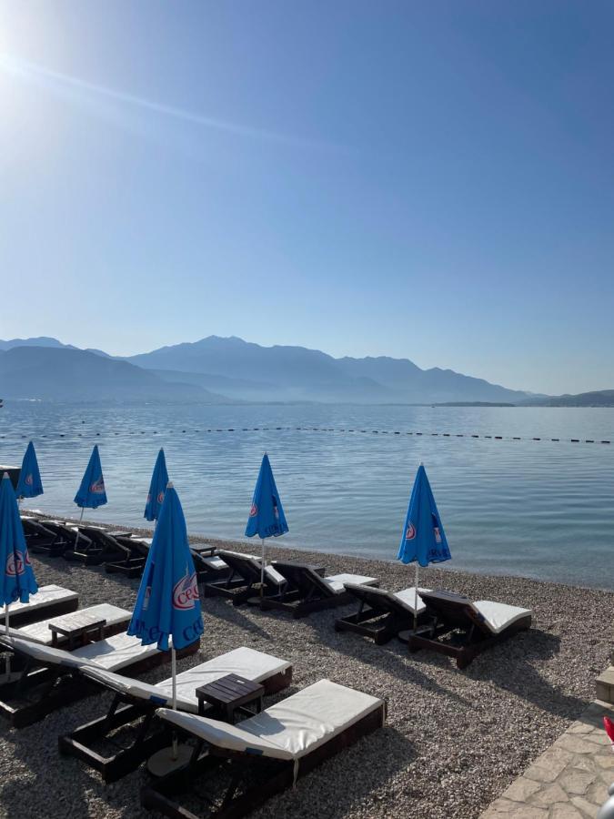 Hotel Azzurro تْشيرسيك نوفي المظهر الخارجي الصورة