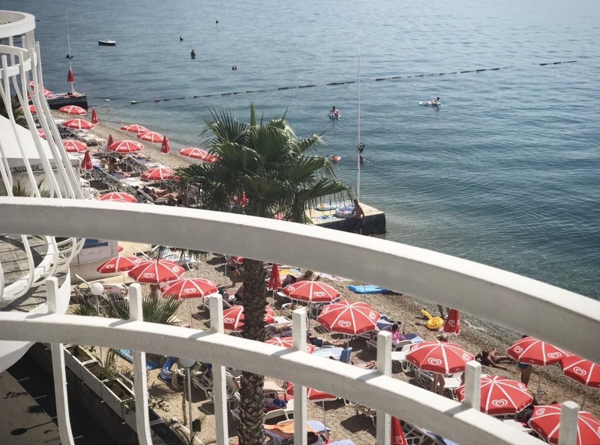 Hotel Azzurro تْشيرسيك نوفي المظهر الخارجي الصورة