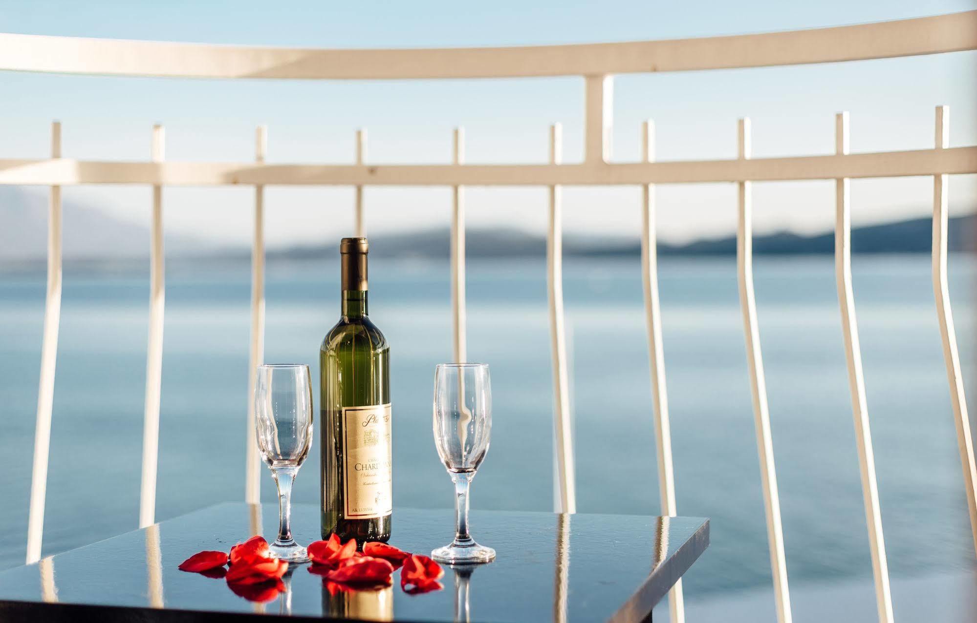 Hotel Azzurro تْشيرسيك نوفي المظهر الخارجي الصورة